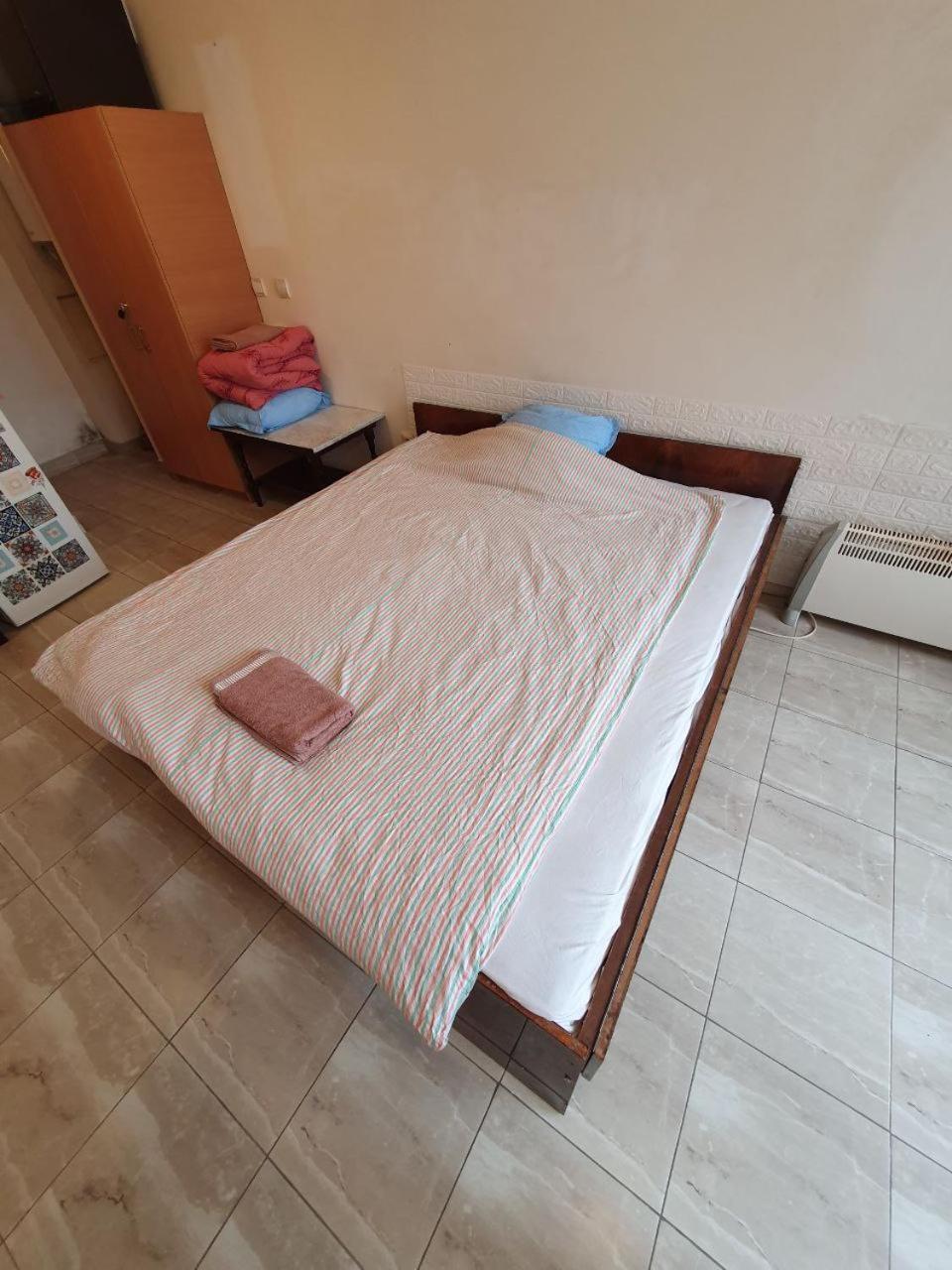 Apartment Budget Place